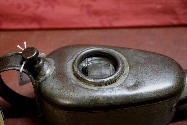 Vintage 12 Pint Boat Shape Oiler