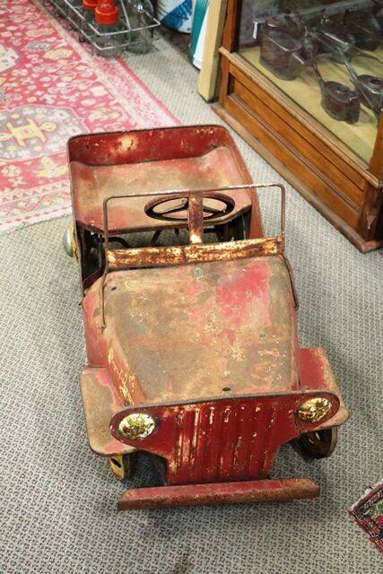 Vintage 1950 s Original Unrestored JEEP Pedal Car. XXXX