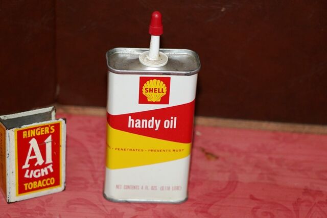 Vintage 4oz Shell Handy Oil Oiler