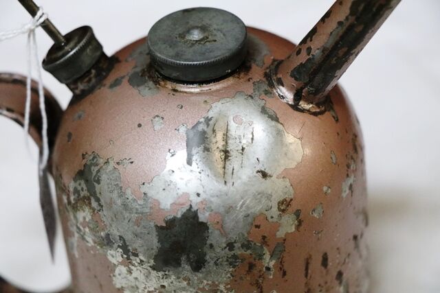 Vintage Aust  Rega one pint Button Pump Oiler