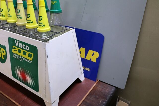 Vintage BP VISCO 2000 10 Bottle Oil Rack  Double Sided 