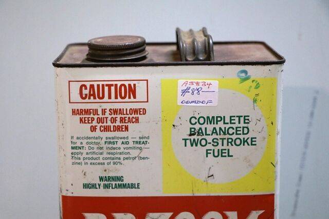 Vintage BP ZOOM One Gallon Tin