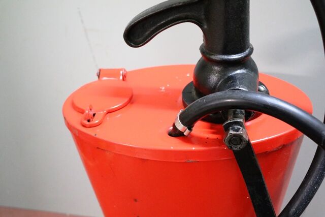 Vintage Baelz Garage Gear Oil Dispenser 