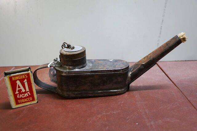 Vintage Boat Shape Hand Oil Lamp