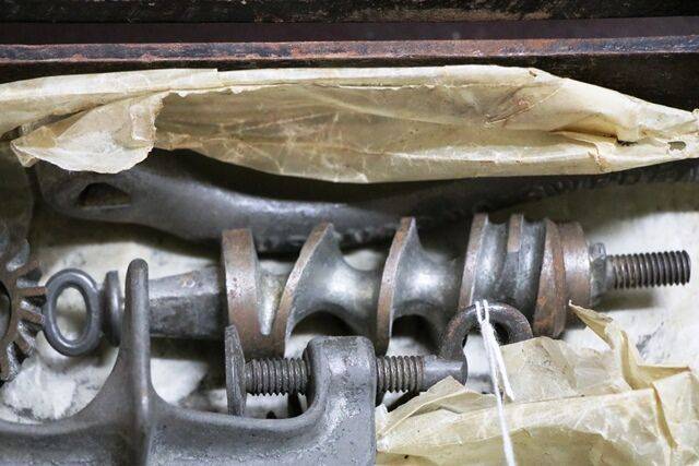 Vintage Boxed Husqvarna Handy Meat Grinder  Mincer 