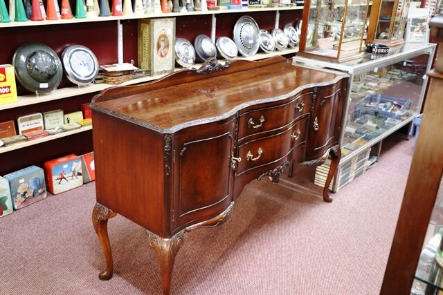 Vintage C20th Walnut Queen Ann Style Sideboard 