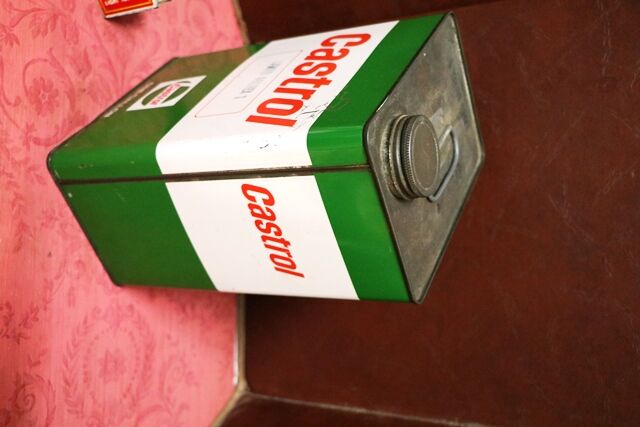 Vintage Castrol L Liquid Solvex 1gal Tin