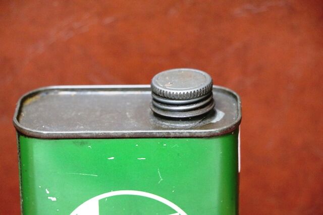 Vintage Castrol Wakefield Z HiPress Gear Oil 1 pint Tin