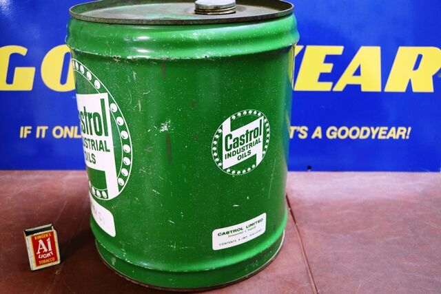 Vintage Castrol Z Industrial Oils M1661 4gal Drum