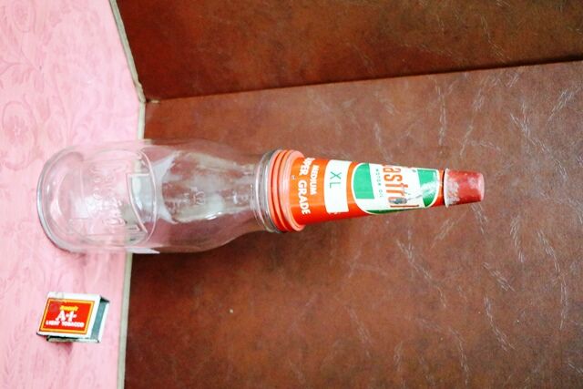 Vintage Castrol Z XL Quart Bottle with Z Tin Top