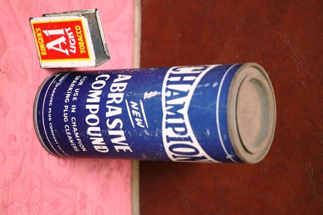 Vintage Champion Abrasive Compound Tin