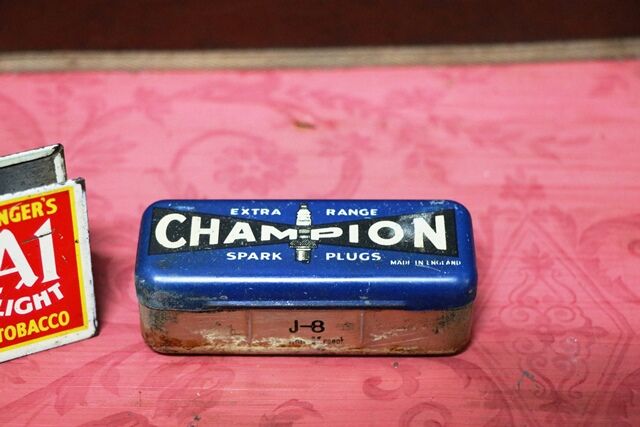 Vintage Champion Extra Range Spark Plug Tin
