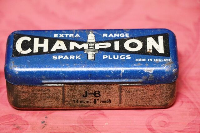 Vintage Champion Extra Range Spark Plug Tin
