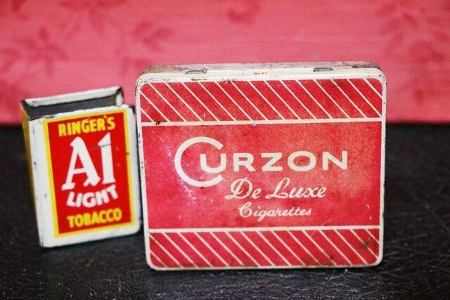 Vintage Cigarette Tin Curzon De Luxe Tin