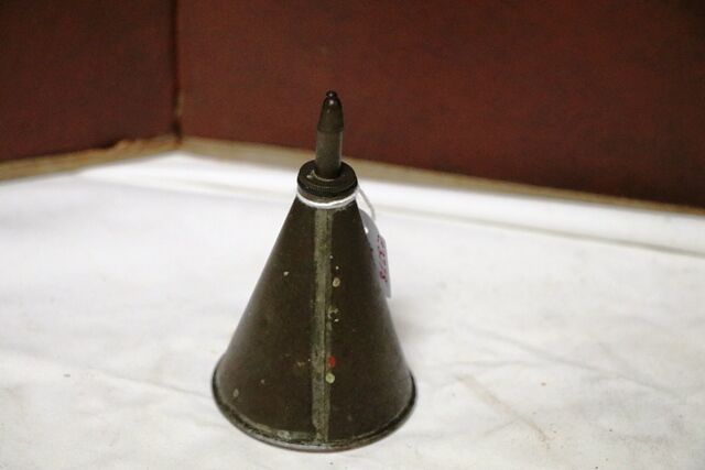 Vintage Conical Copper Bottom Oiler