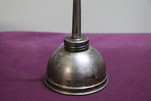 Vintage Dome Shape Can Oiler 