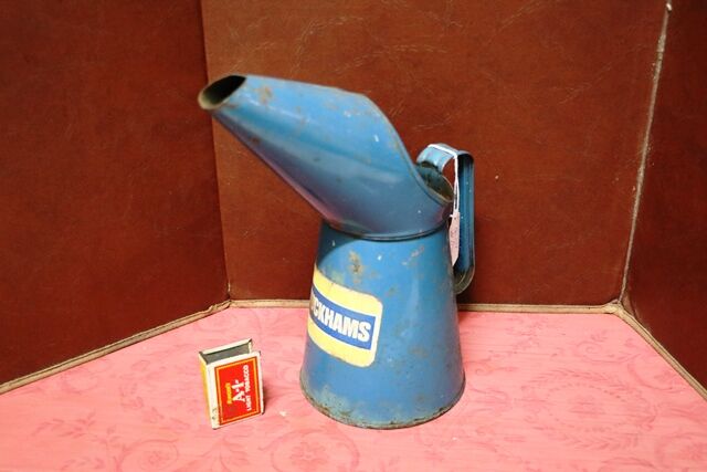 Vintage Duckhams One Quart JugPourer