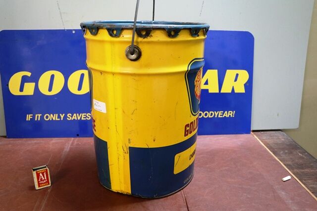 Vintage Golden Fleece Duo 45lbs Grease Tub