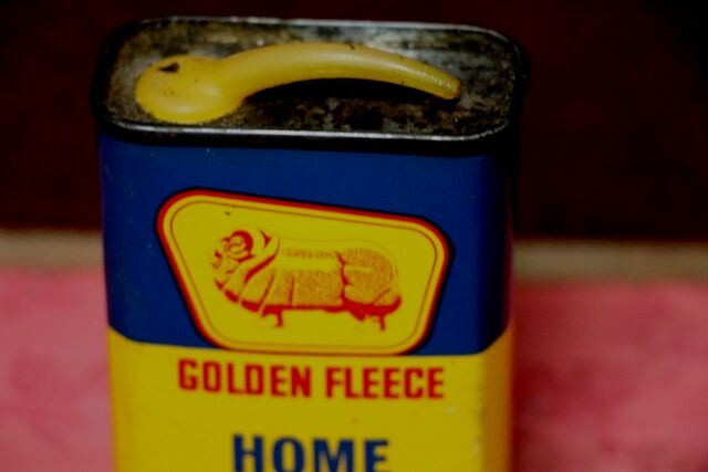 Vintage Golden Fleece Duo 4oz Home Lubricant Oiler