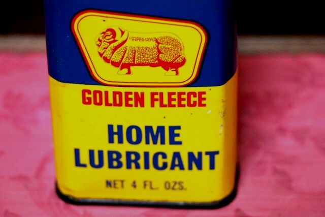 Vintage Golden Fleece Duo 4oz Home Lubricant Oiler