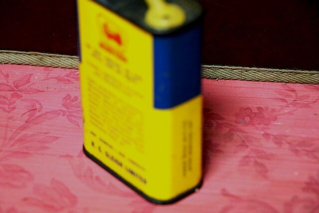 Vintage Golden Fleece Duo 4oz Home Lubricant Oiler