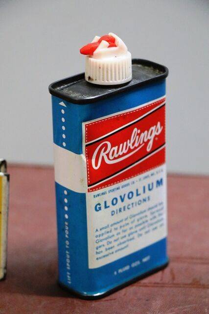 Vintage Handy Oiler Rowlings Glovolium  Baseball 