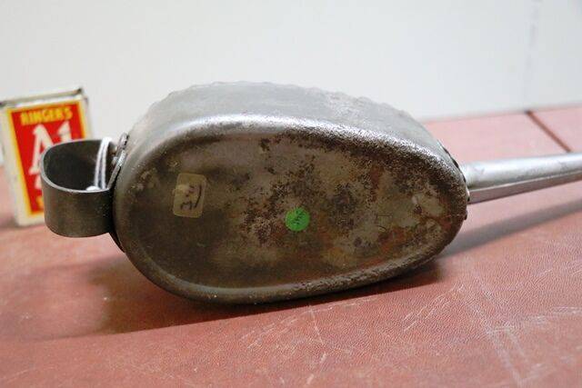 Vintage Kayeand39s Boat Shape Button Pump Oiler