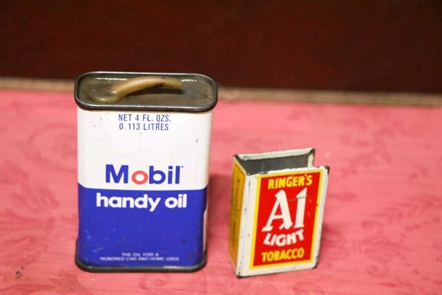 Vintage Mobil Handy Oil 4oz Oiler