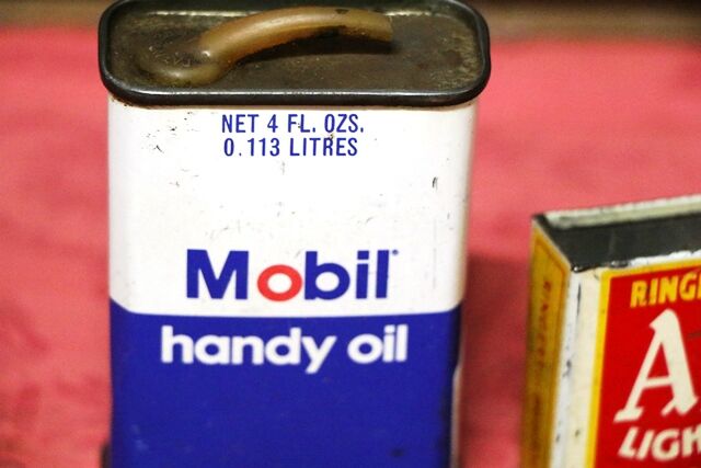 Vintage Mobil Handy Oil 4oz Oiler