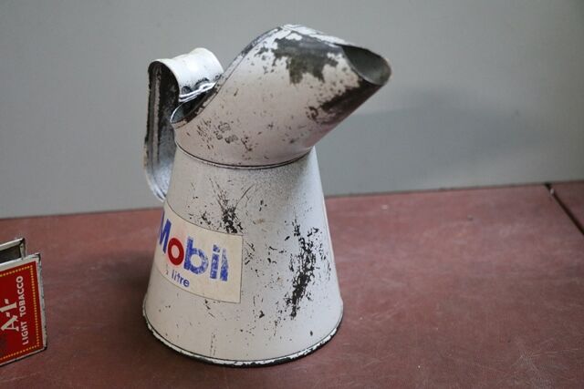 Vintage Mobil One Half litre Oil Pourer