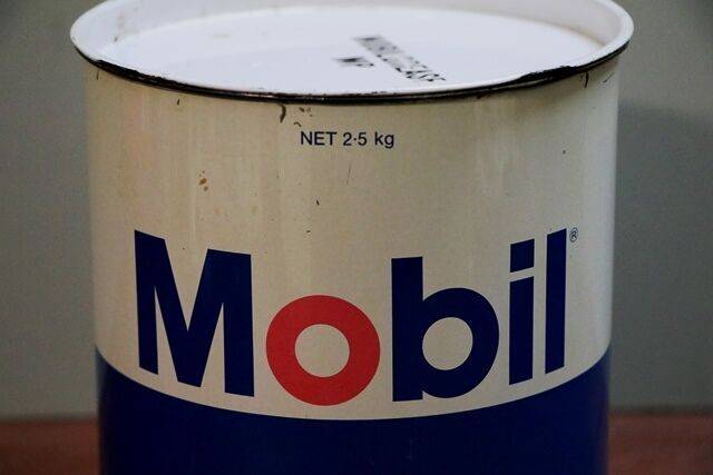 Vintage Mobilgrease MP  25kg Tin