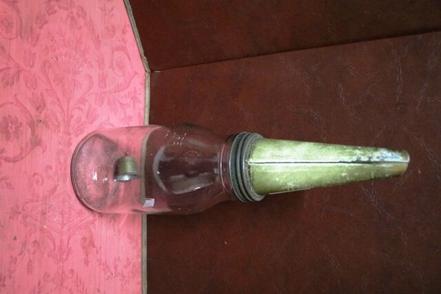 Vintage Mobiloil 1lt Oil Bottle with Pegasus Tin Top