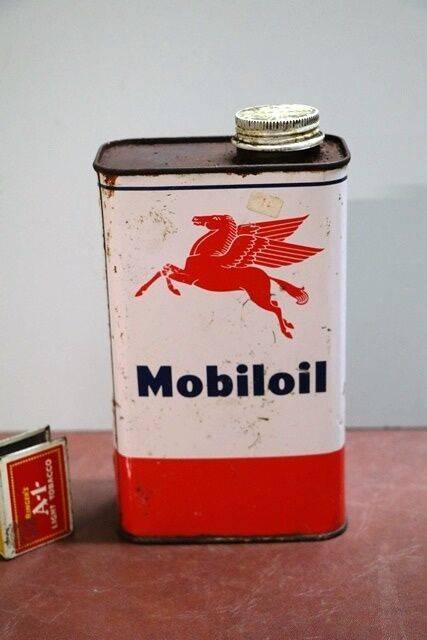 Vintage Mobiloil Pegasus One Quart Oil Tin