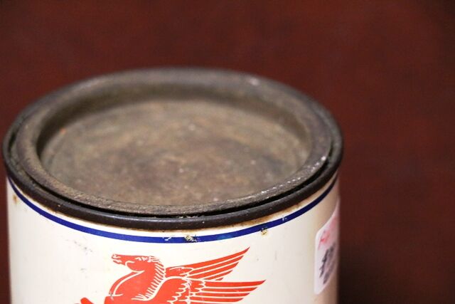 Vintage Mobiloil Pegasus Sanvac Detergent 40E 1lb Tin