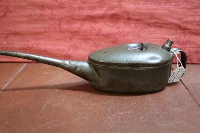 Vintage One Pint Boat Shape Oiler