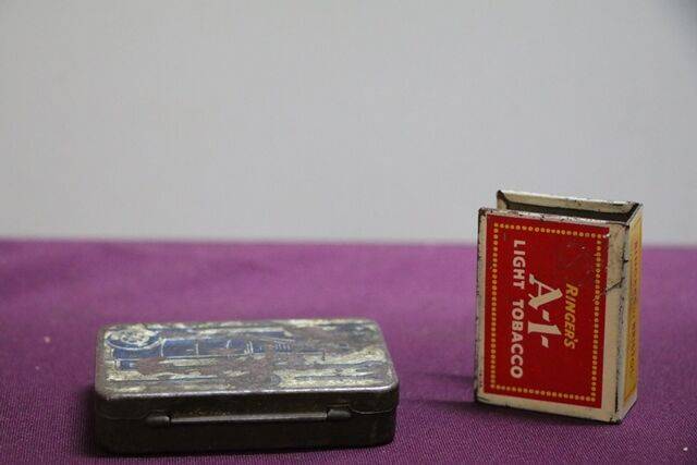 Vintage Outfit Tin 