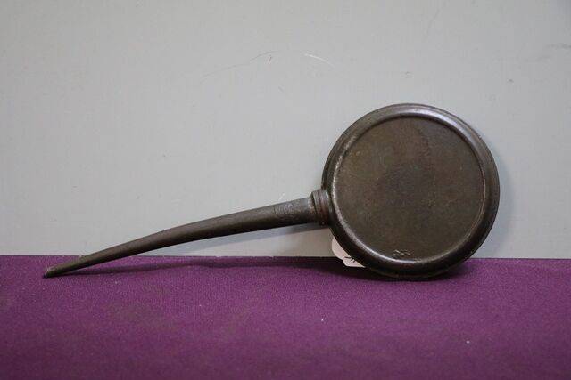 Vintage Pancake Oiler 