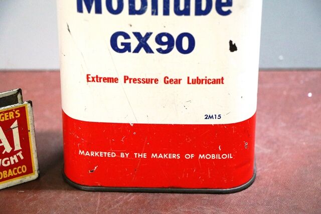 Vintage Pegasus Mobilube GX90 1 quart Oil Tin