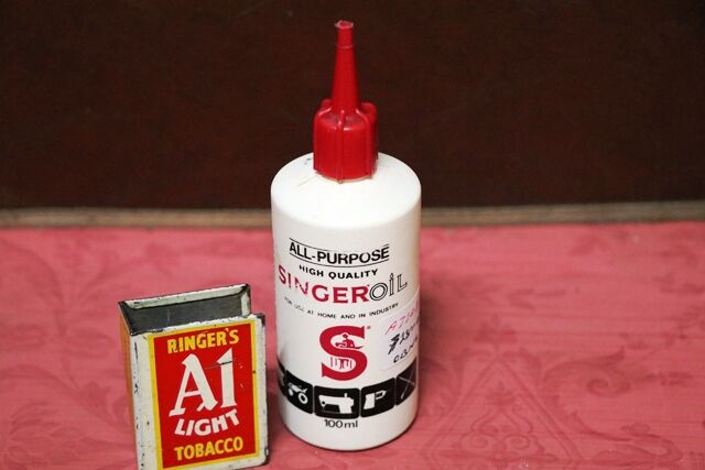 Vintage Plastic Singer Oil AllPurpose Oiler