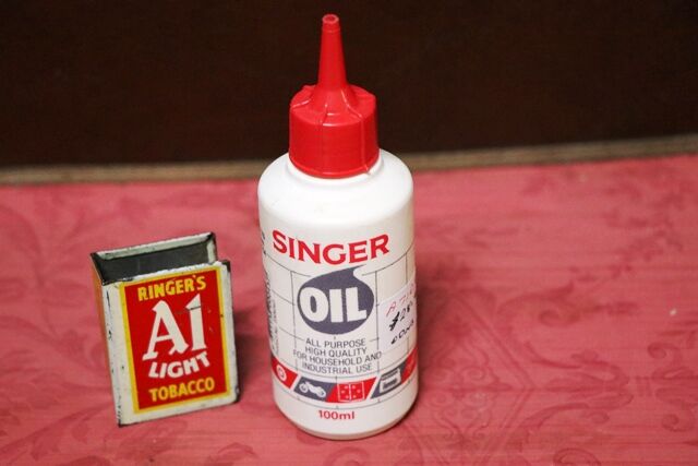 Vintage Plastic Singer Oil AllPurpose Oiler