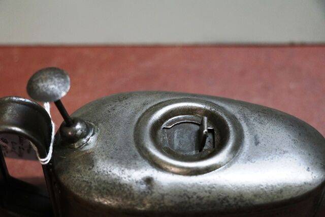 Vintage RTS 12 Pint British Boat Shape Oiler