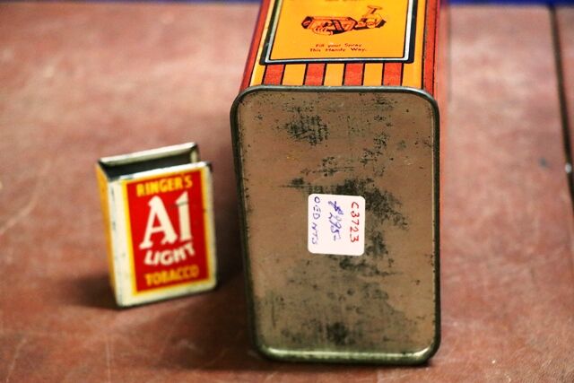 Vintage Rawleighand39s Pyrethro Fly Killer 40 Fluid Oz Tin