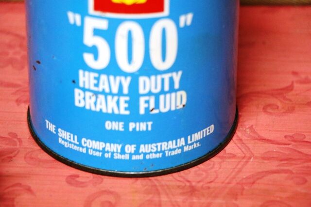 Vintage Shell 500 Heavy Duty Brake Fluid 1 pint Blue Tin
