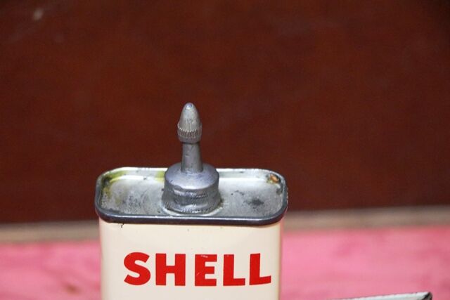 Vintage Shell Handy Oiler Great Condition