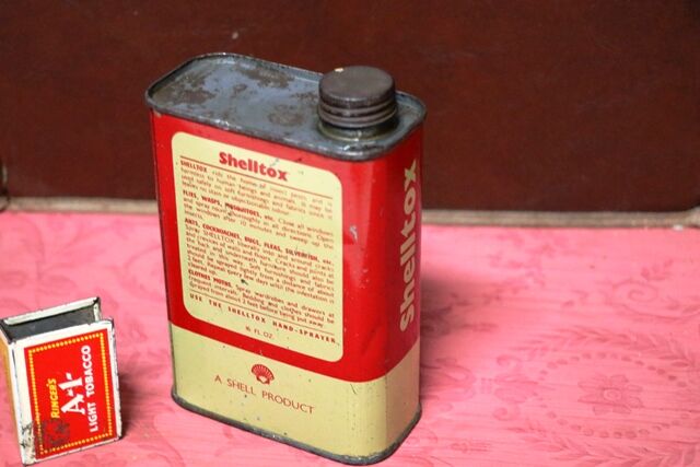 Vintage Shelltox 15 fluid oz Tin