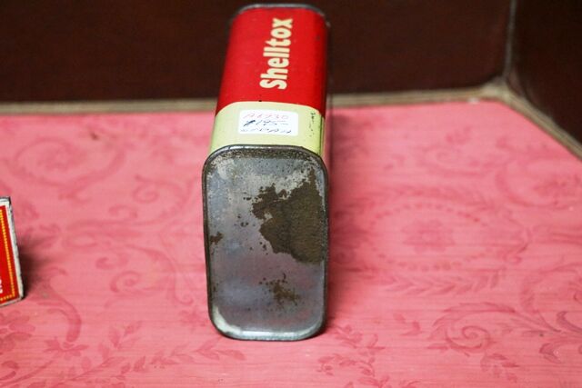 Vintage Shelltox 15 fluid oz Tin