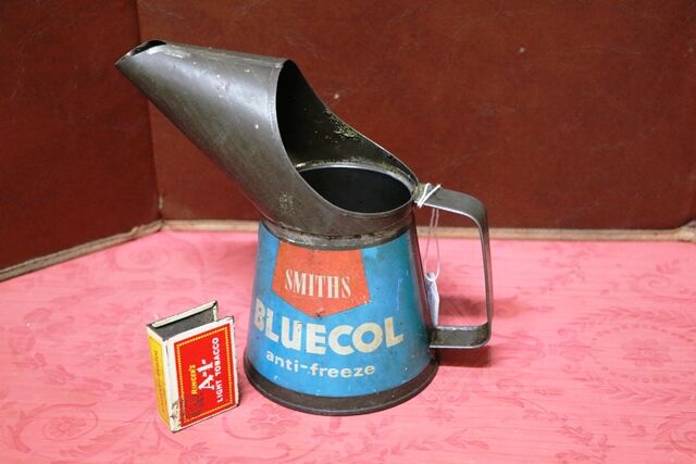 Vintage Smiths Bluecol AntiFreeze One Pint JugPourer