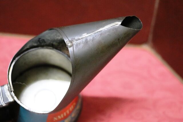 Vintage Smiths Bluecol AntiFreeze One Pint JugPourer