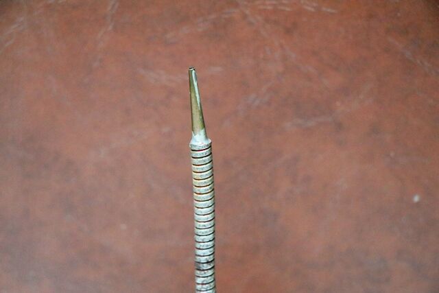 Vintage Thumb Pump Oiler with a 7 Flexible Spout