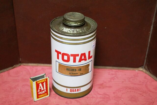 Vintage Total Gold Ringed 1qrt Oil Tin 